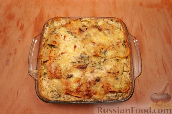 Лазанья с тунцом, стручковой фасолью и сыром