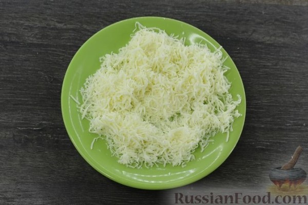 Куриная грудка, запечённая под сырно-овощной шапочкой