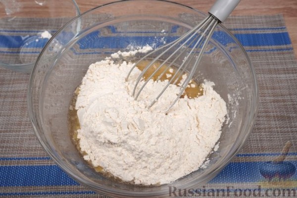 Постные пирожки с картошкой, из дрожжевого теста холодной расстойки (в духовке)