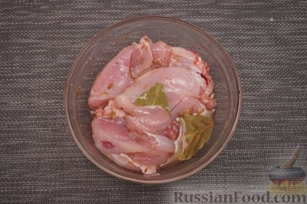 Террин из кролика, свинины и говядины, с беконом и фисташками