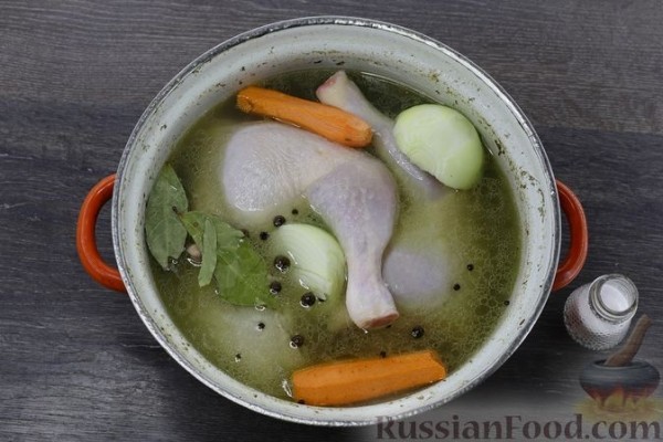 Праздничный холодец "Курица-наседка"
