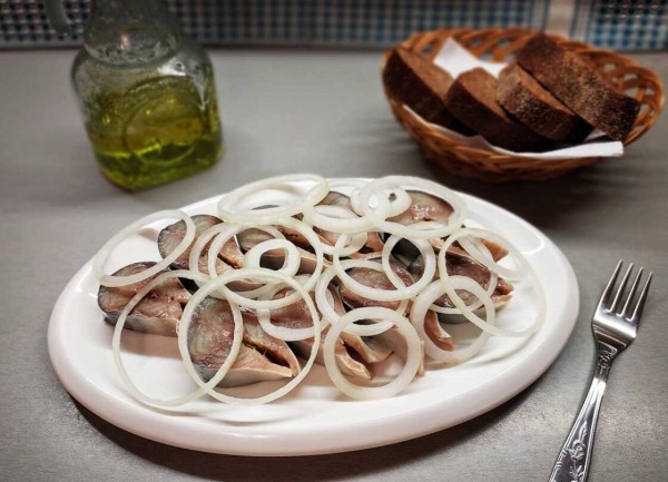 Соленая скумбрия