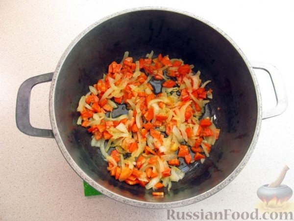 Суп с копчёным мясом и капустой