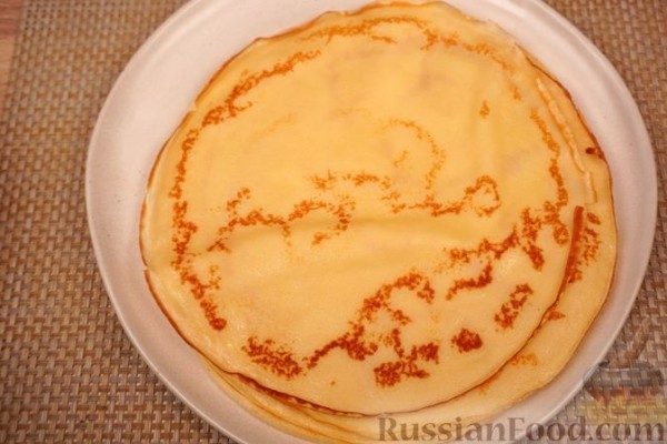 Блинчики с вишней и орехами