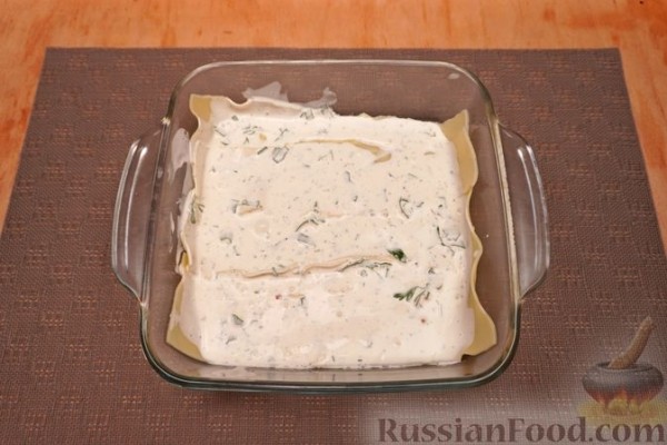 Лазанья с тунцом, стручковой фасолью и сыром