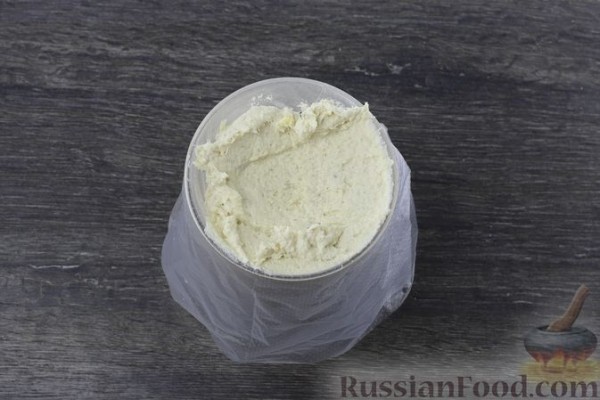 Закуска из ветчины с плавленым сыром и курицей