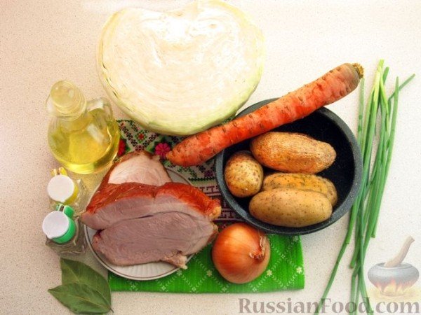 Суп с копчёным мясом и капустой