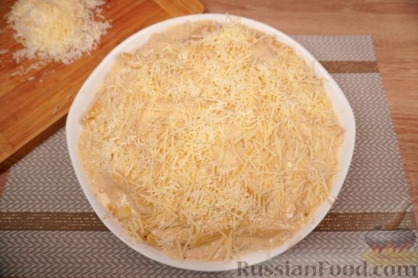 Пастицио (запеканка из макарон с фаршем и сыром, под соусом бешамель)