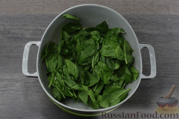Творожные ньокки со шпинатом и сыром