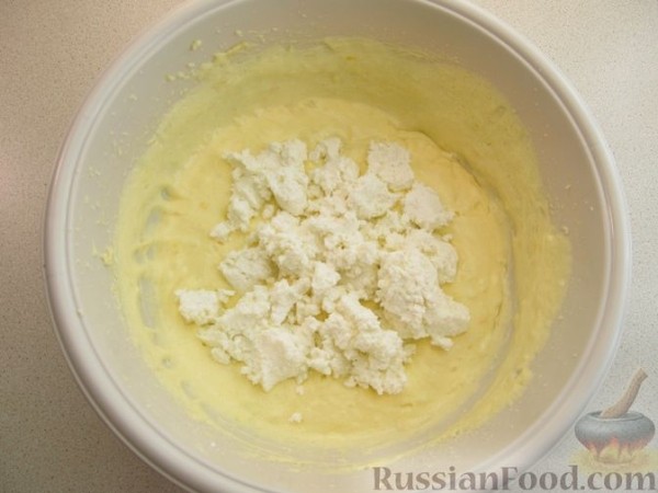 Творожные куличи с изюмом и цукатами