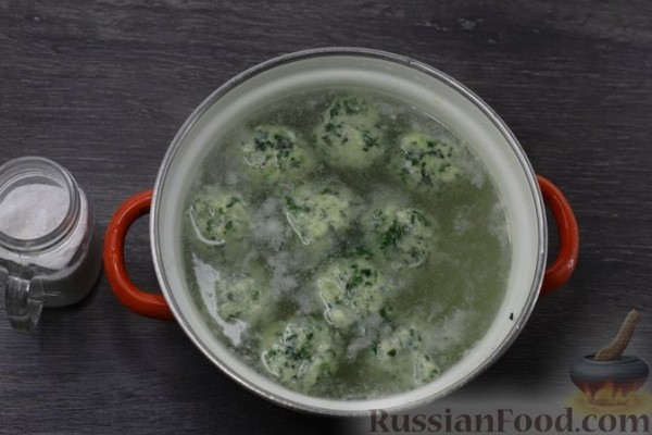 Творожные ньокки со шпинатом и сыром