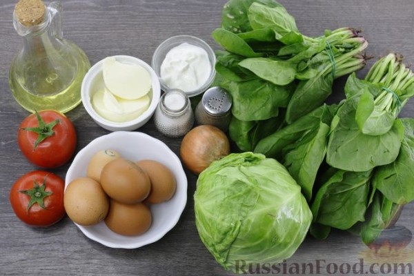 Тушёная капуста со шпинатом и яйцами