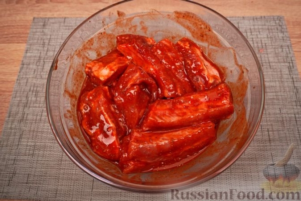 Свиные ребра, запечённые в пиве