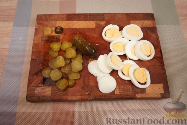 Бутерброды с ветчиной, яйцом и огурцом