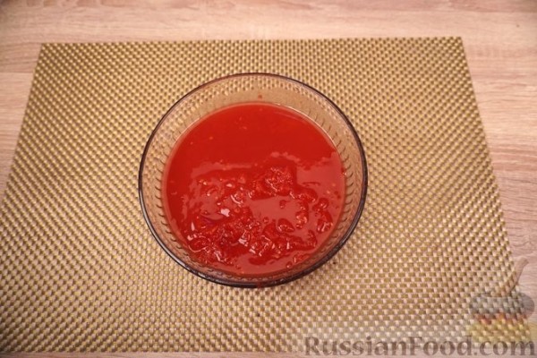 Голубцы с томатно-сметанным соусом