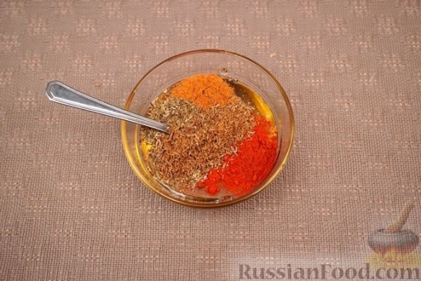 Свиная рулька, тушенная в вине, с медовой глазурью