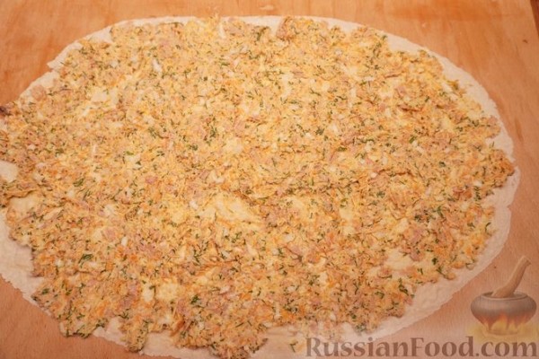 Закусочный рулет из лаваша "Мимоза"