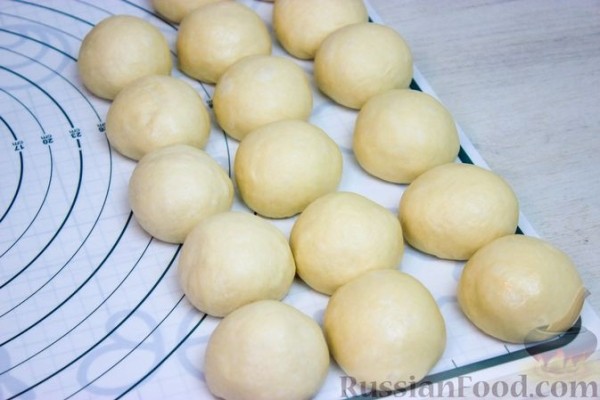 Пирожки с квашеной капустой (в духовке)