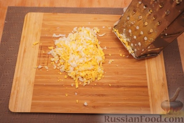 Закусочный рулет из лаваша "Мимоза"