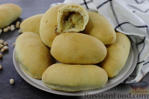 Постные пирожки с нутом