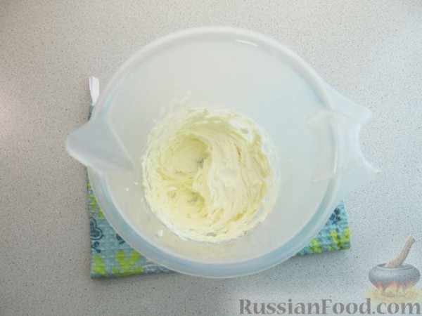Кружевные куличи на молоке, с изюмом