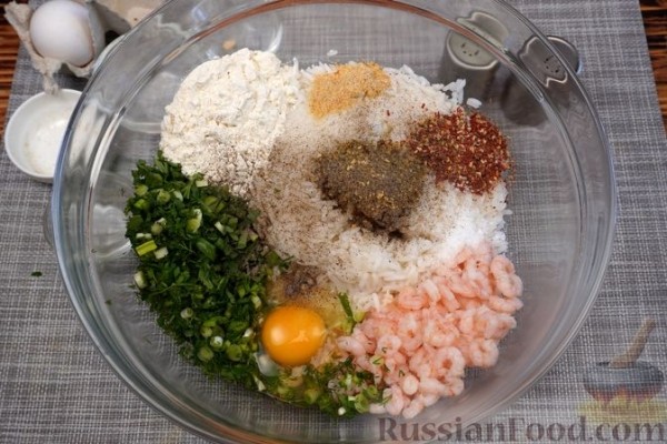 Рисовые котлеты с креветками