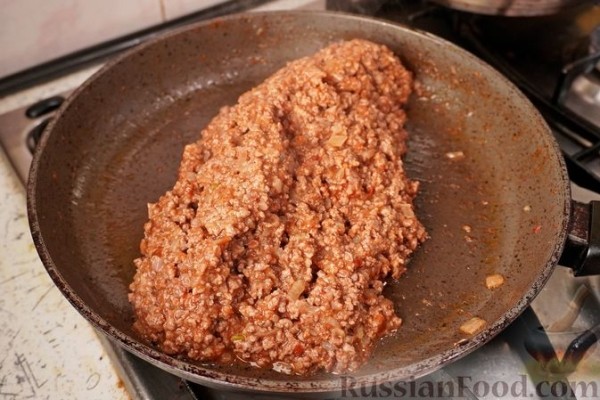 Пастицио (запеканка из макарон с фаршем и сыром, под соусом бешамель)