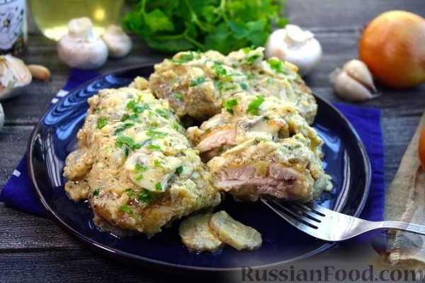 Курица с грибами в сливочном соусе