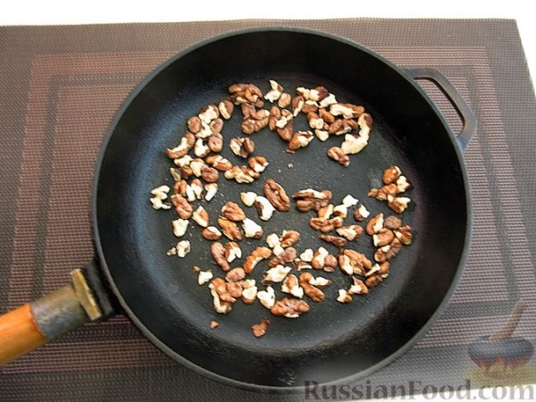 Курица карри с орехами