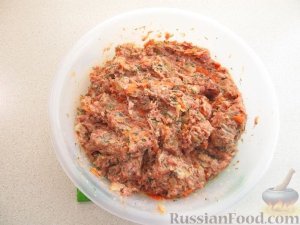 Котлеты, запечённые с картофелем в молочном соусе, с сыром