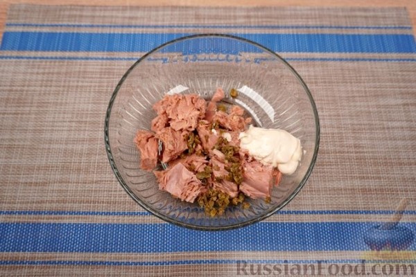Фаршированные оливки с тунцом, жаренные во фритюре