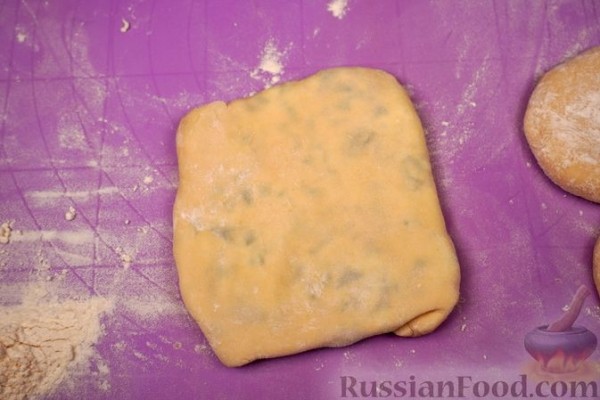 Плацинды с творогом и зеленью