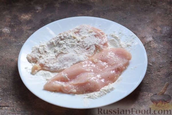 Куриные отбивные в сливочно-сырном соусе