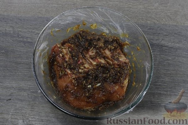 Свиная корейка, запечённая с картофелем