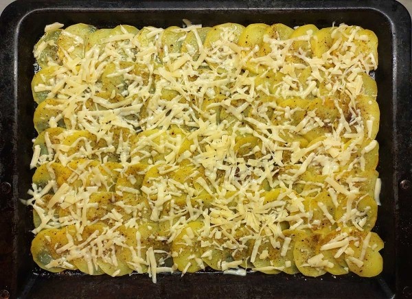 Картошка с сыром в духовке