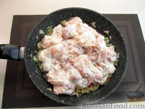 Курица карри с орехами