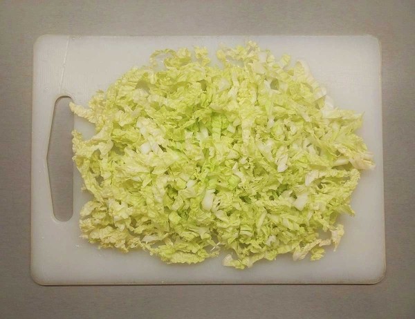 Салат с фасолью, сыром и болгарским перцем