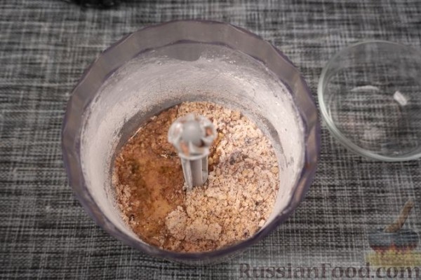 Песочный рулет с ореховой начинкой