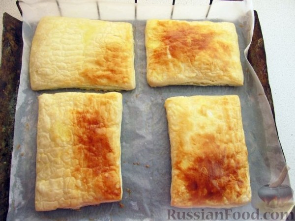 Закусочный торт "Наполеон" со сливочным сыром и грибами