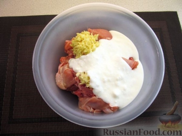 Курица карри с орехами