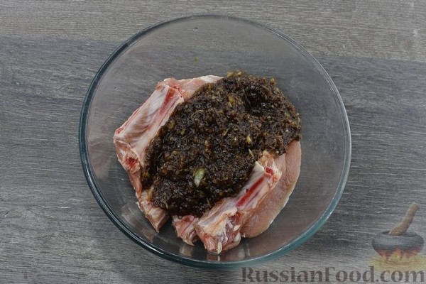 Свиная корейка, запечённая с картофелем