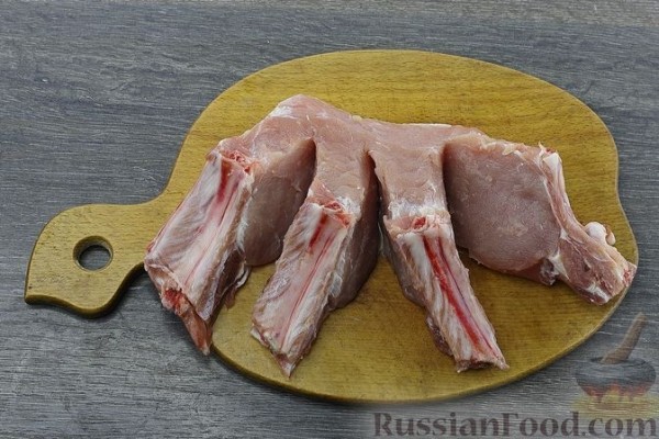 Свиная корейка, запечённая с картофелем