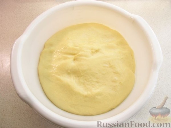 Кружевные куличи на молоке, с изюмом