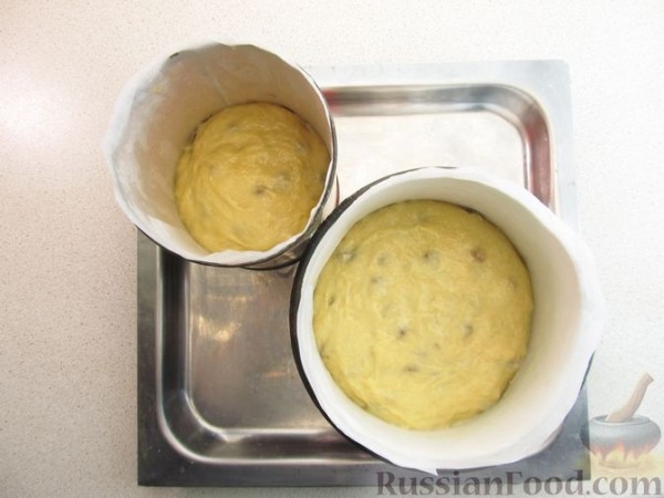 Кружевные куличи на молоке, с изюмом