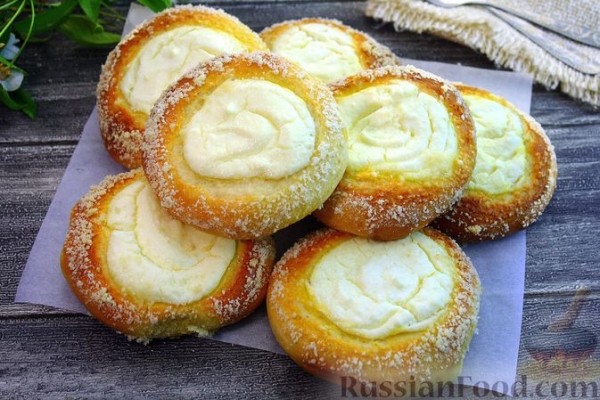 Ватрушки с творогом и штрейзелем
