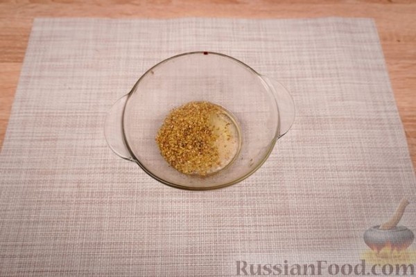 Запечённые баклажаны с помидорами и сыром