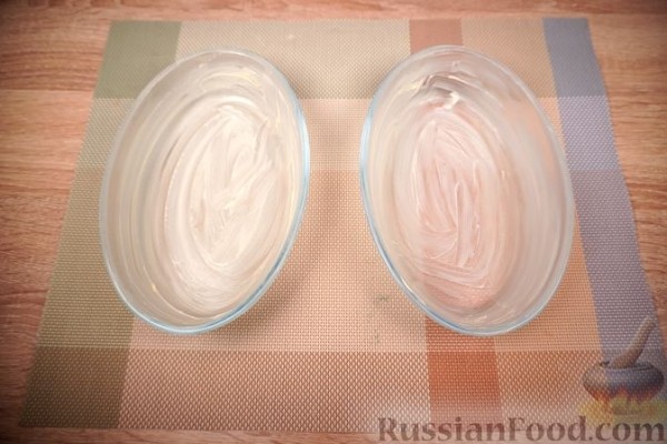 Запечённые яйца, фаршированные ветчиной