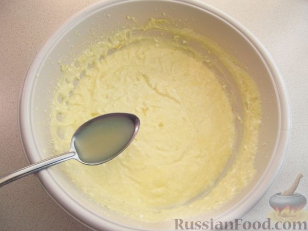 Творожные куличи с изюмом и цукатами