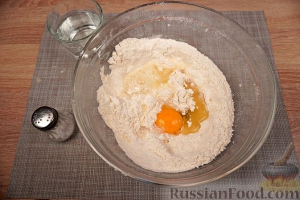 Плацинды с творогом и зеленью