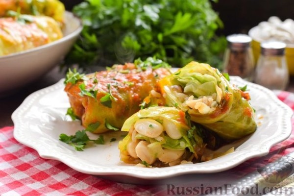 Голубцы с рисом и фасолью